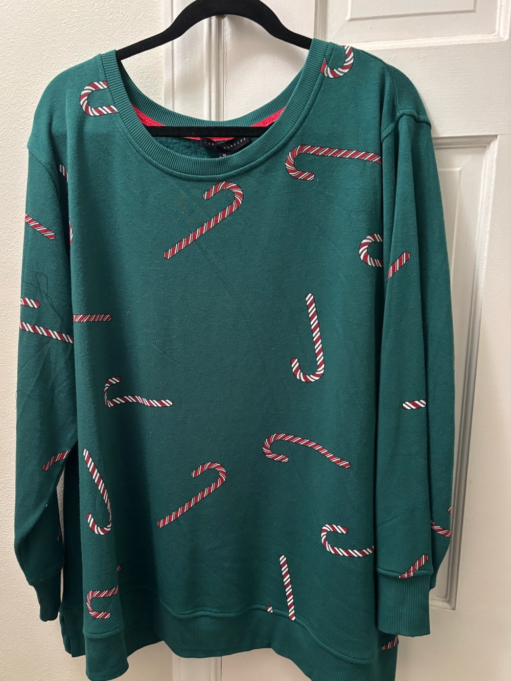 Jane+Delancey Women’s' Green Candy Cane
Sweatshirt
Size 3X